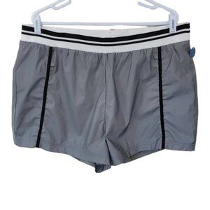 Flirtitude Active XXL Mesh Lined Reflective Silver Shorts 3.5in Inseam NWT